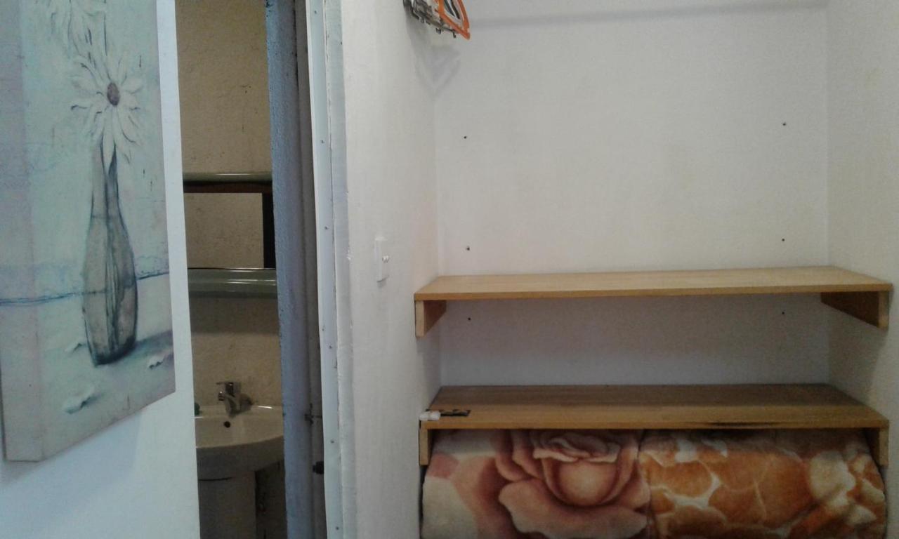 Woods Hut Apartment Нувара Елия Екстериор снимка
